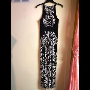 LONDON STYLE BEAUTIFUL DRESS